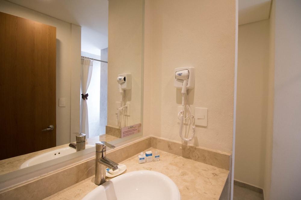 Mision Puebla Angelopolis Hotel Bagian luar foto