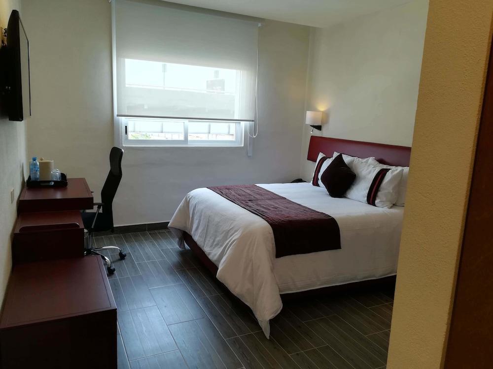 Mision Puebla Angelopolis Hotel Bagian luar foto