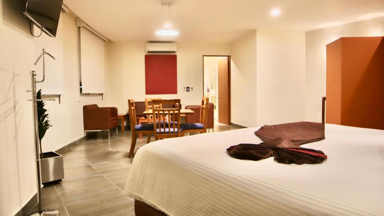 Mision Puebla Angelopolis Hotel Bagian luar foto